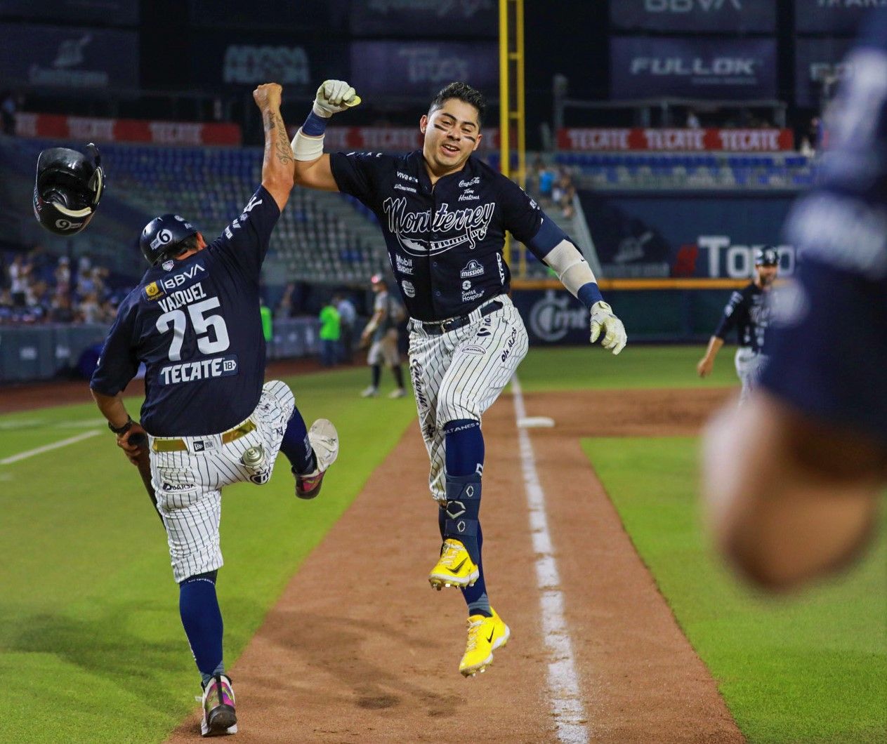 Sultanes Deja Tendido A Tecolotes Para Barrer En La Serie