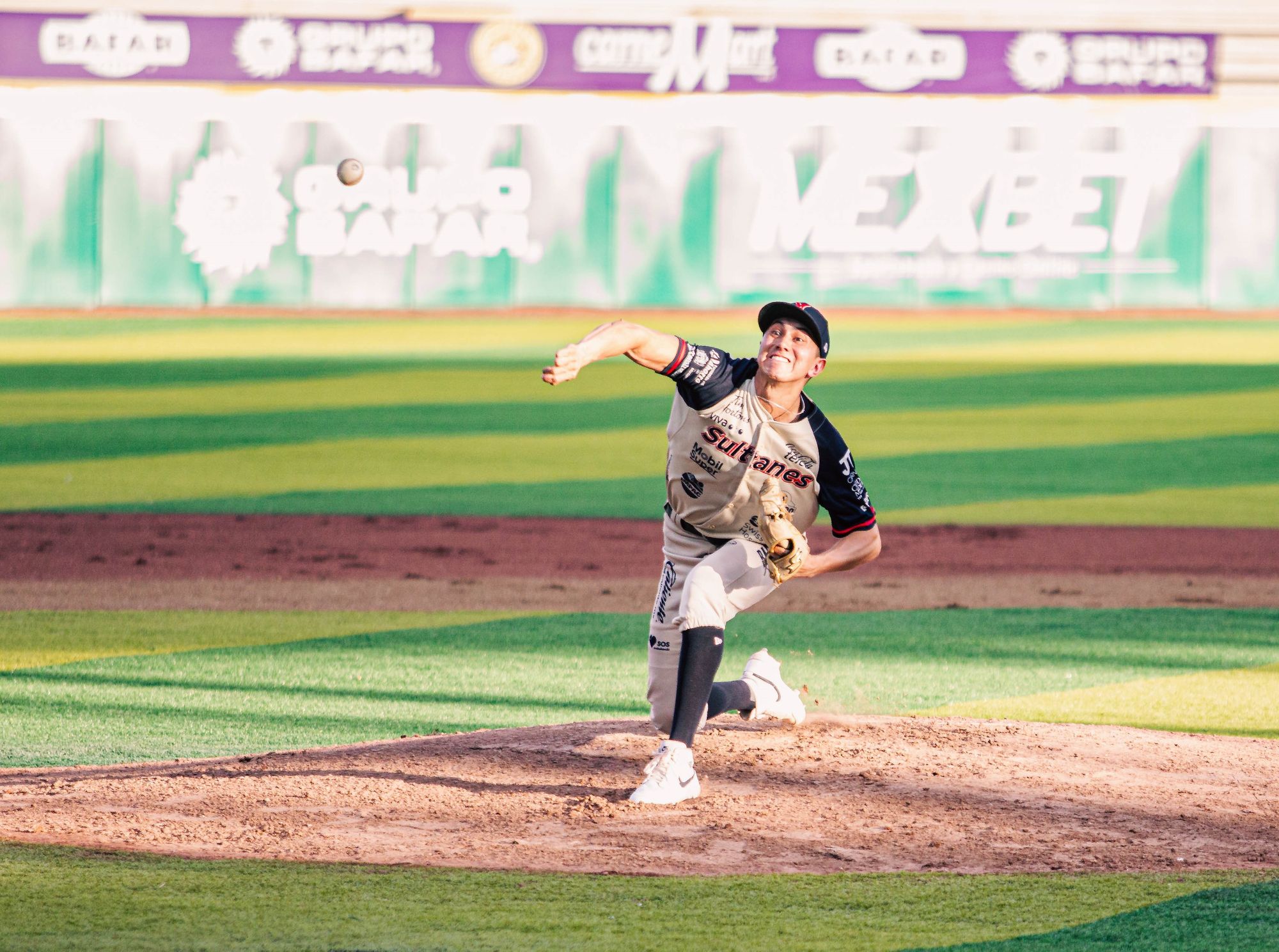 SULTANES CONCRETA LA BARRIDA AL DOMINAR A DORADOS DE CHIHUAHUA