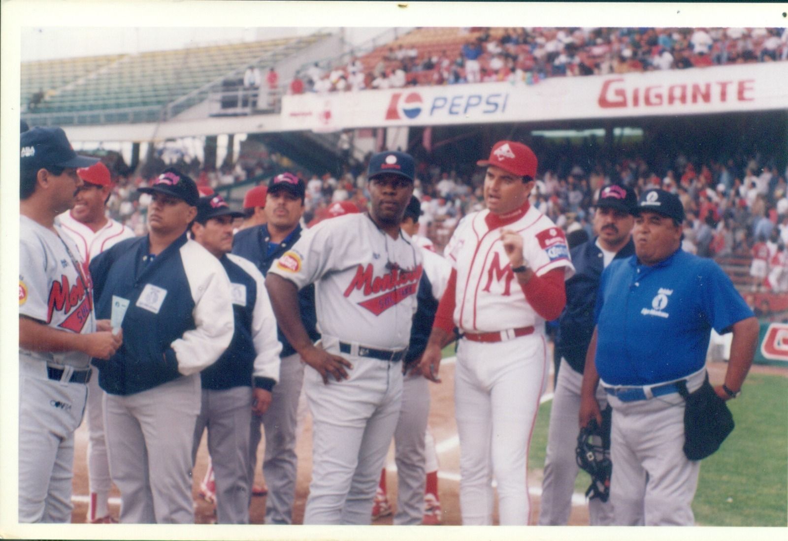 SULTANES VS DIABLOS: LA GRAN RIVALIDAD