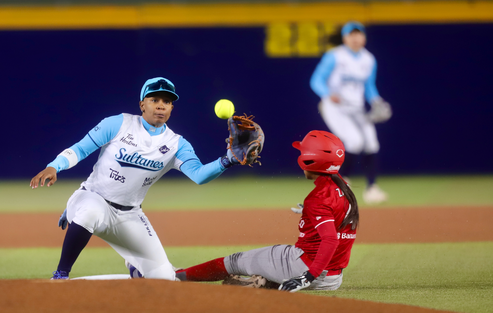 DIABLOS SE LLEVA EL PRIMERO DE LA SERIE ANTE SULTANES FEMENIL