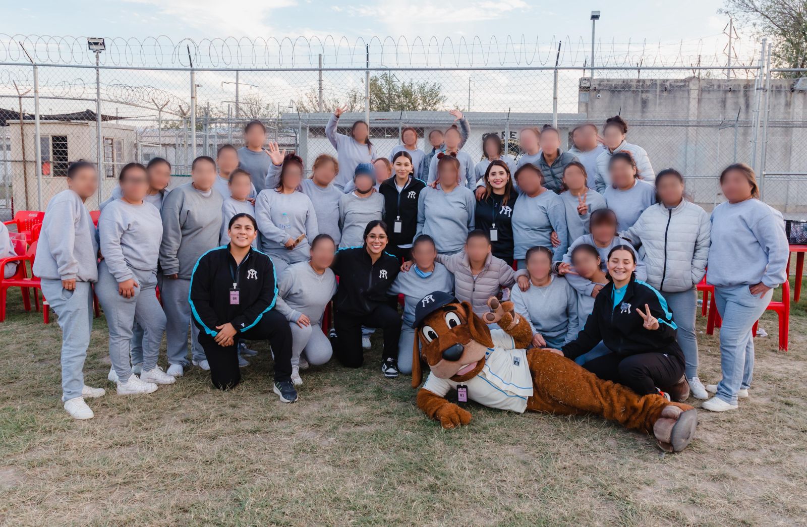 SULTANES FEMENIL CONVIVIÓ CON MUJERES DEL CERESO DE ESCOBEDO