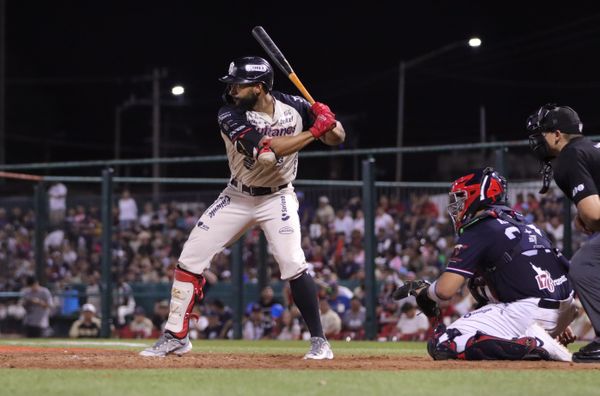 SULTANES DEJA IR SERIE ANTE TECOLOTES