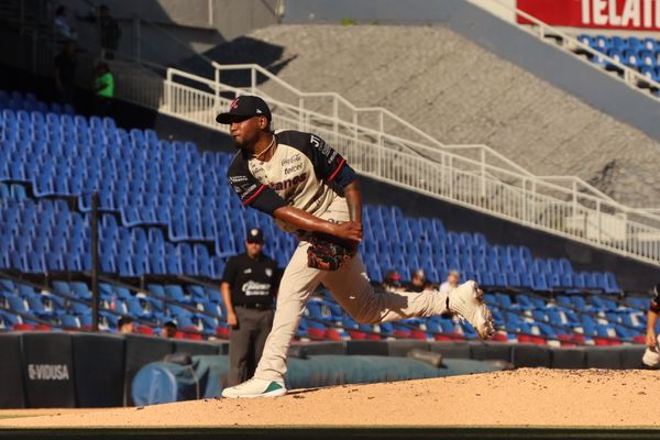 SULTANES INICIA POSTEMPORADA CON TRIUNFO EN CASA SOBRE RIELEROS