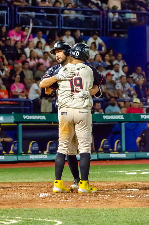 Sultanes  gana el tercero de la Serie a Rieleros y se pone a un triunfo del pase a Serie de Zona.