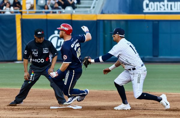 SULTANES Y ÁGUILAS DIVIDEN TRIUNFOS EN JUEGOS INAUGURALES