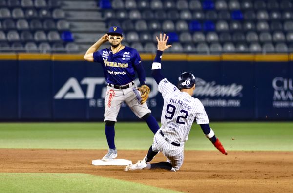 VENADOS INICIA SERIE CON TRIUNFO ANTE SULTANES