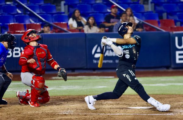 VENADOS GANA SERIE A SULTANES EN EL MOBIL SUPER