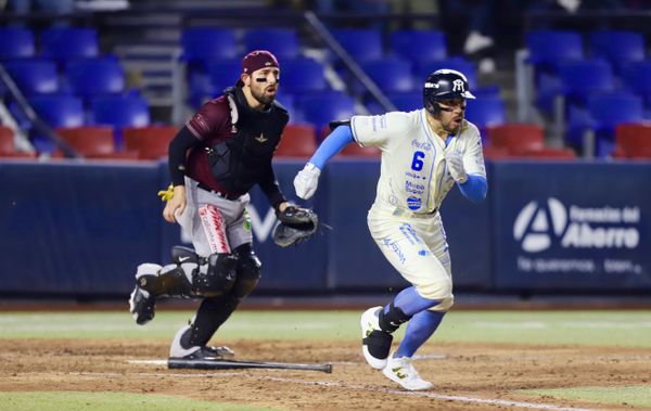 TOMATEROS IGUALA LA SERIE EN EXTRAINNINGS