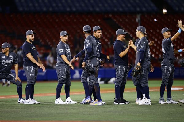 Sultanes se impone a Charros en el inicio de la serie